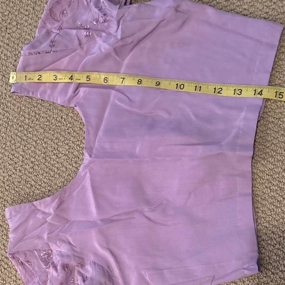 Light Purple Crepe De Chine Silk Saree - Picture 6 of 7